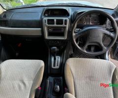 Mitsubishi Pajero io - 9