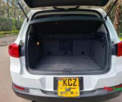 Volkswagen Tiguan - 6