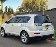 Mitsubishi Outlander 2010 model - 9