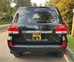 Land cruiser V8 Petrol - 4